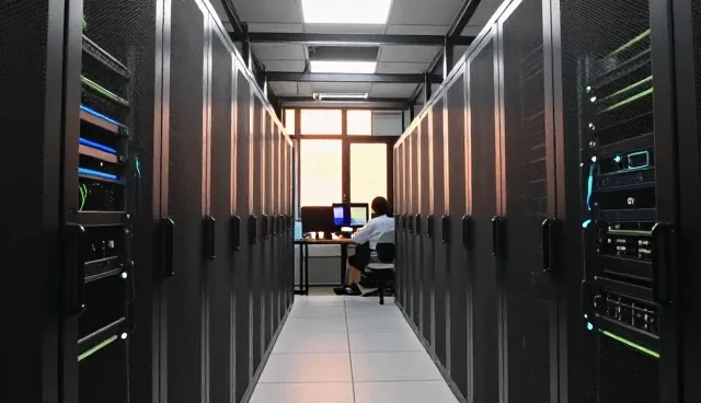 如何高效维护企业网展示信息的更新与管理